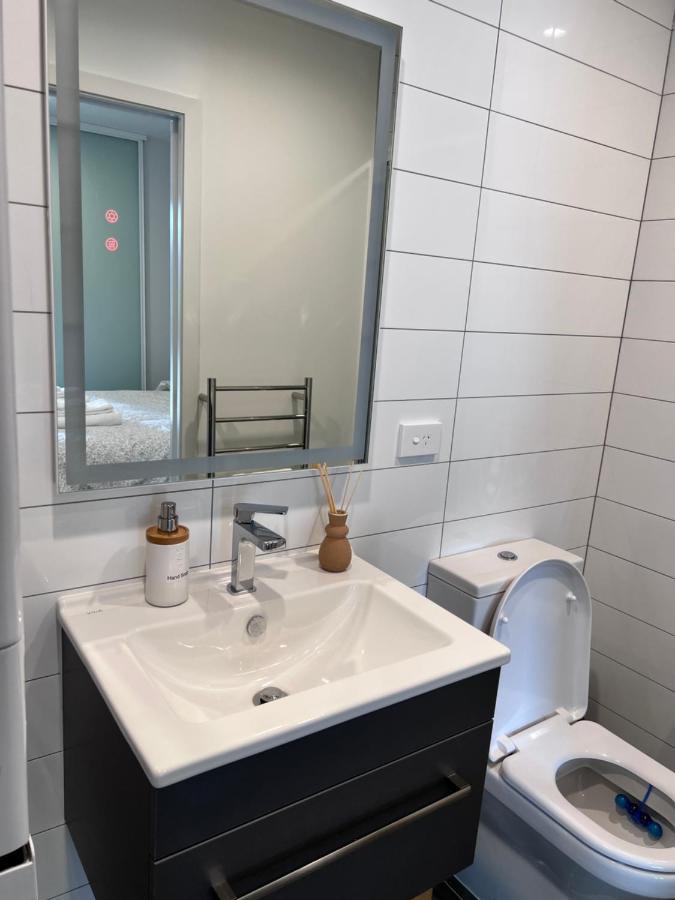 3 Bedroom Apartment In Newmarket Окленд Экстерьер фото